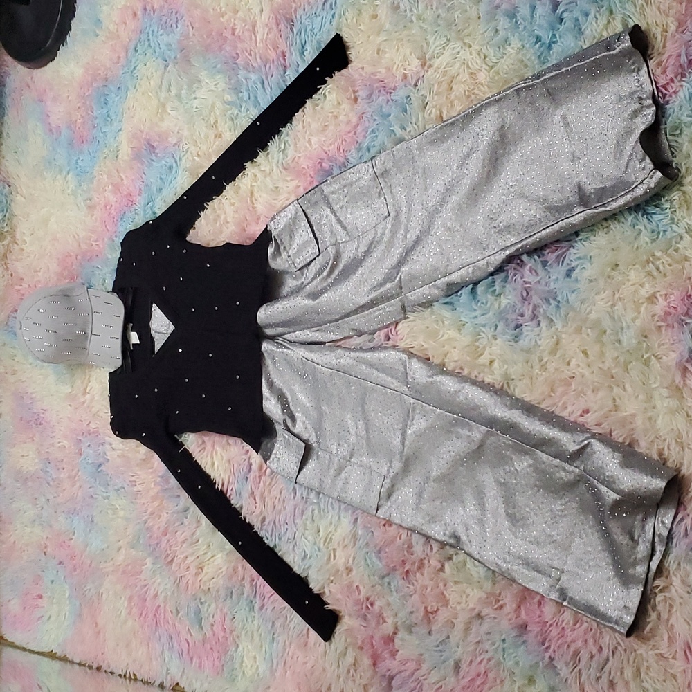 Women's sweater, pants and hat bundle